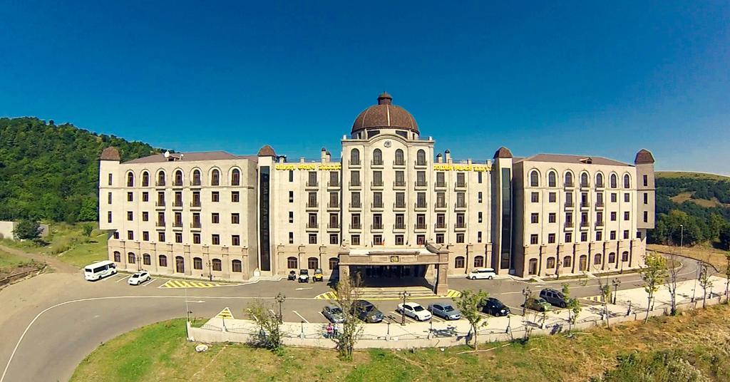 Golden Palace Hotel Resort & Spa Gl Цахкадзор Екстериор снимка