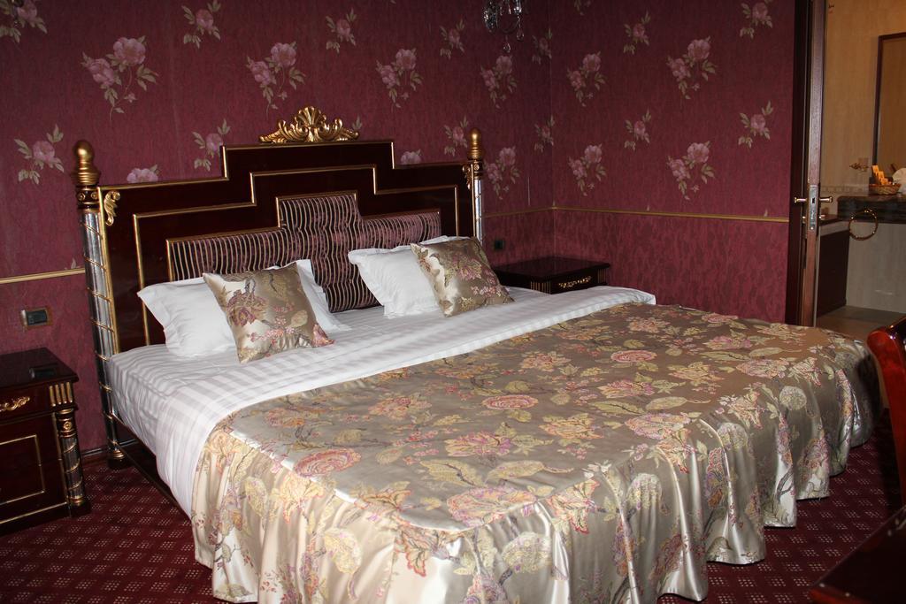 Golden Palace Hotel Resort & Spa Gl Цахкадзор Екстериор снимка