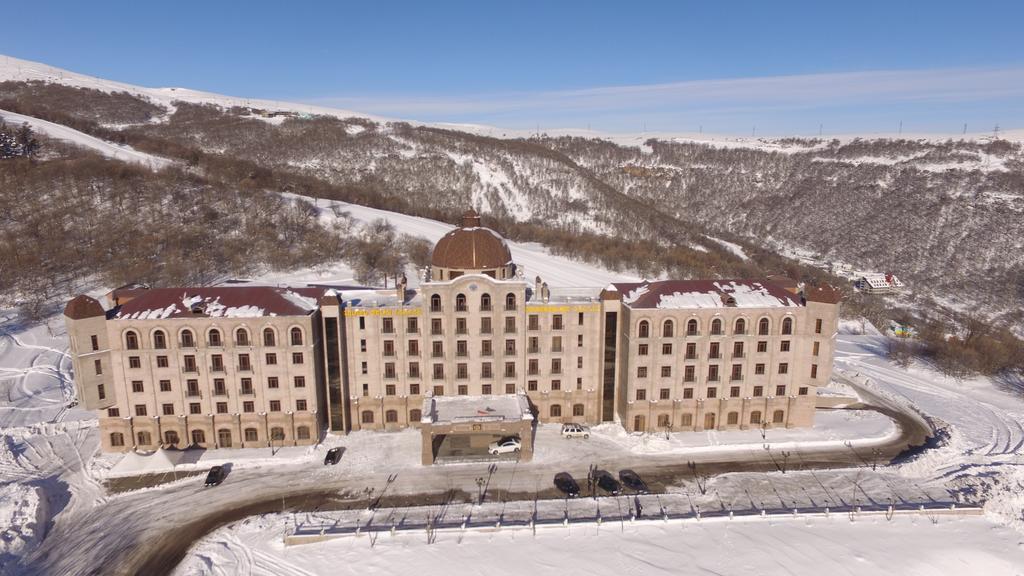 Golden Palace Hotel Resort & Spa Gl Цахкадзор Екстериор снимка
